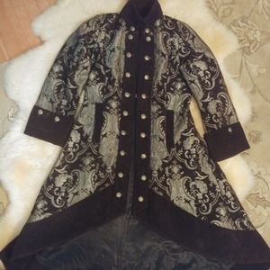 Beautiful brocade coat USA